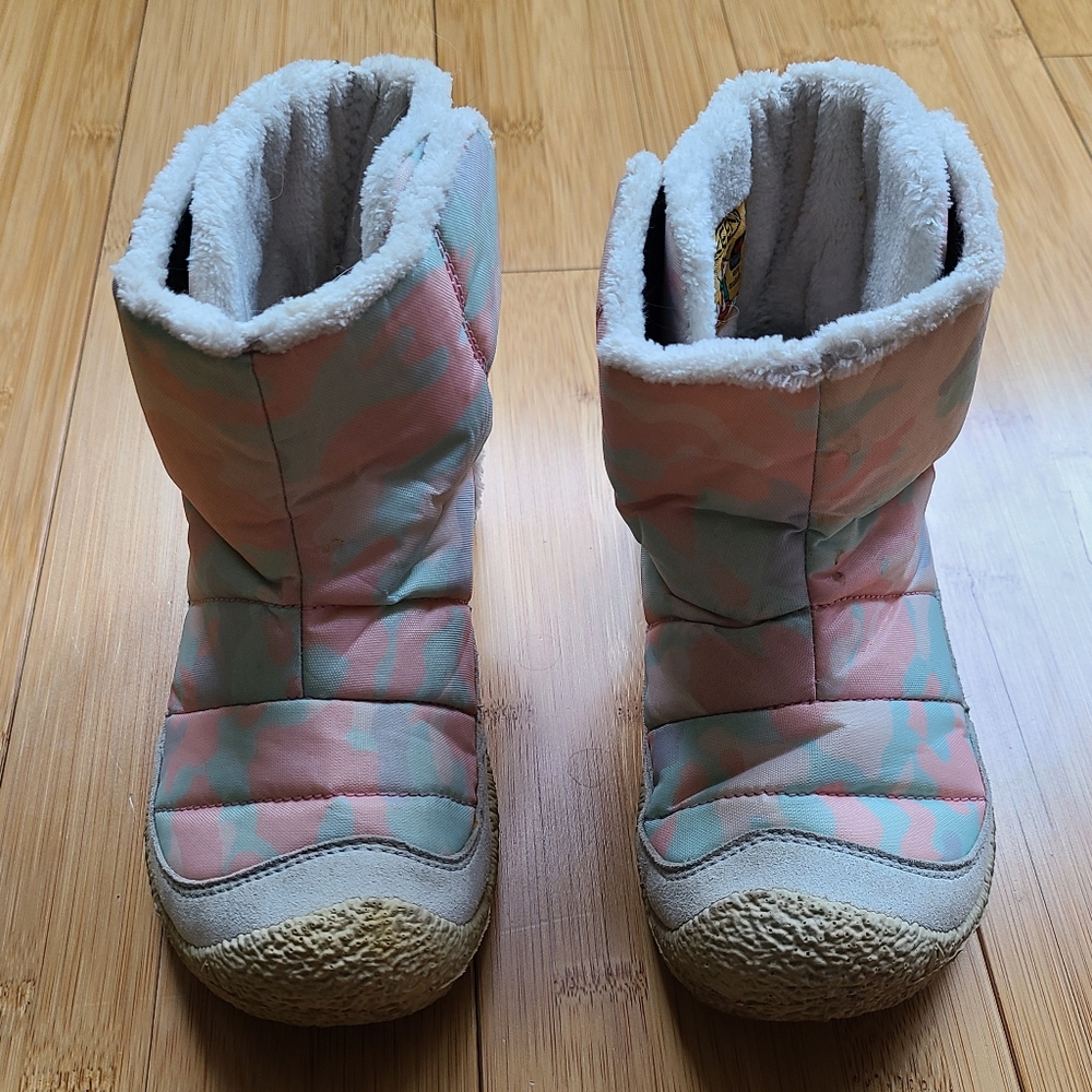 KEEN Kids' Howser II Mid Winter Boots